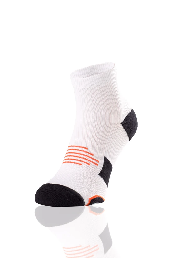 Seamless running socks RMN White - packshot