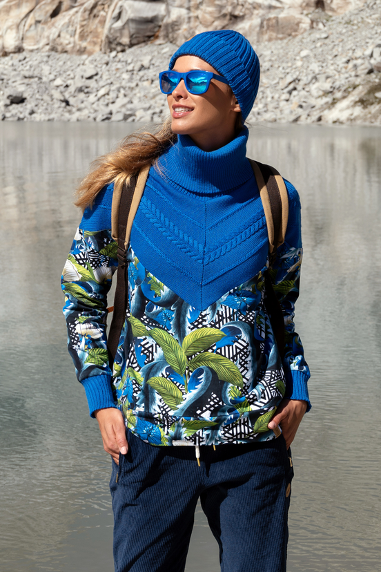 Designerski sweter z golfem merino Raya - packshot